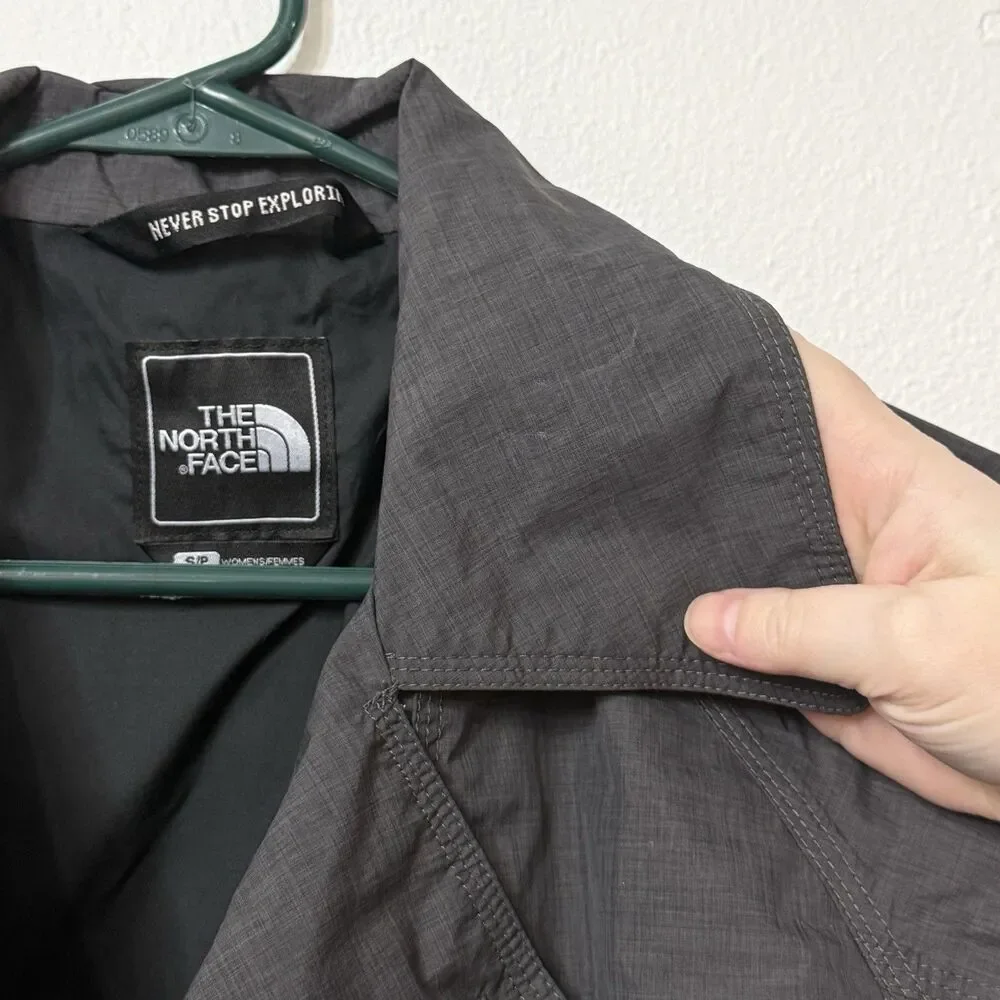 The North Face Hyvent Women’s Belted Trench Rain Coat Jacket Small